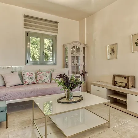 Granny's Vakantiehuis Kalamákion